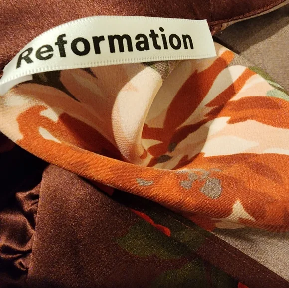 NWT Reformation Livie 100% Silk Dress - Picture 10 of 13